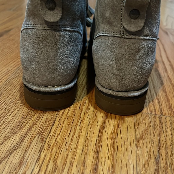 Hush Puppies real suede booties. US 8 but in fact more like 8.5 - Picture 4 of 7